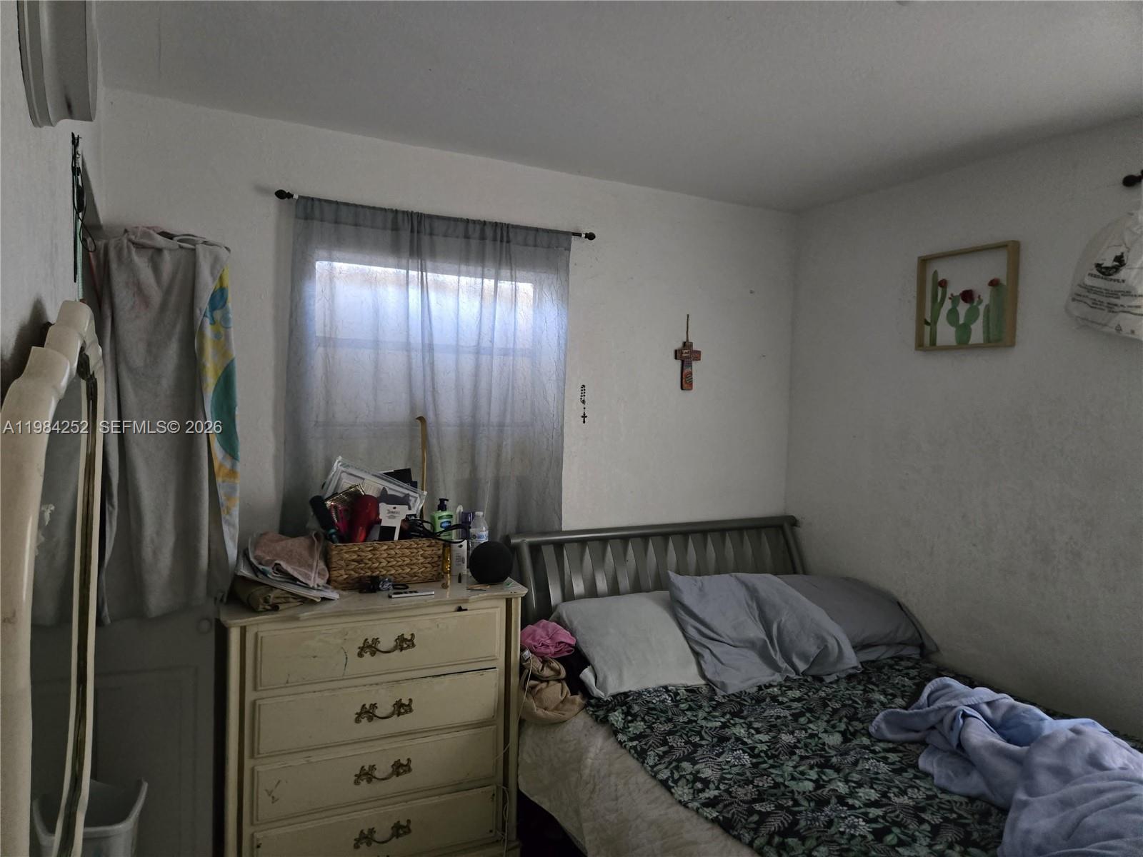 WESTWOOD LAKE - Residential