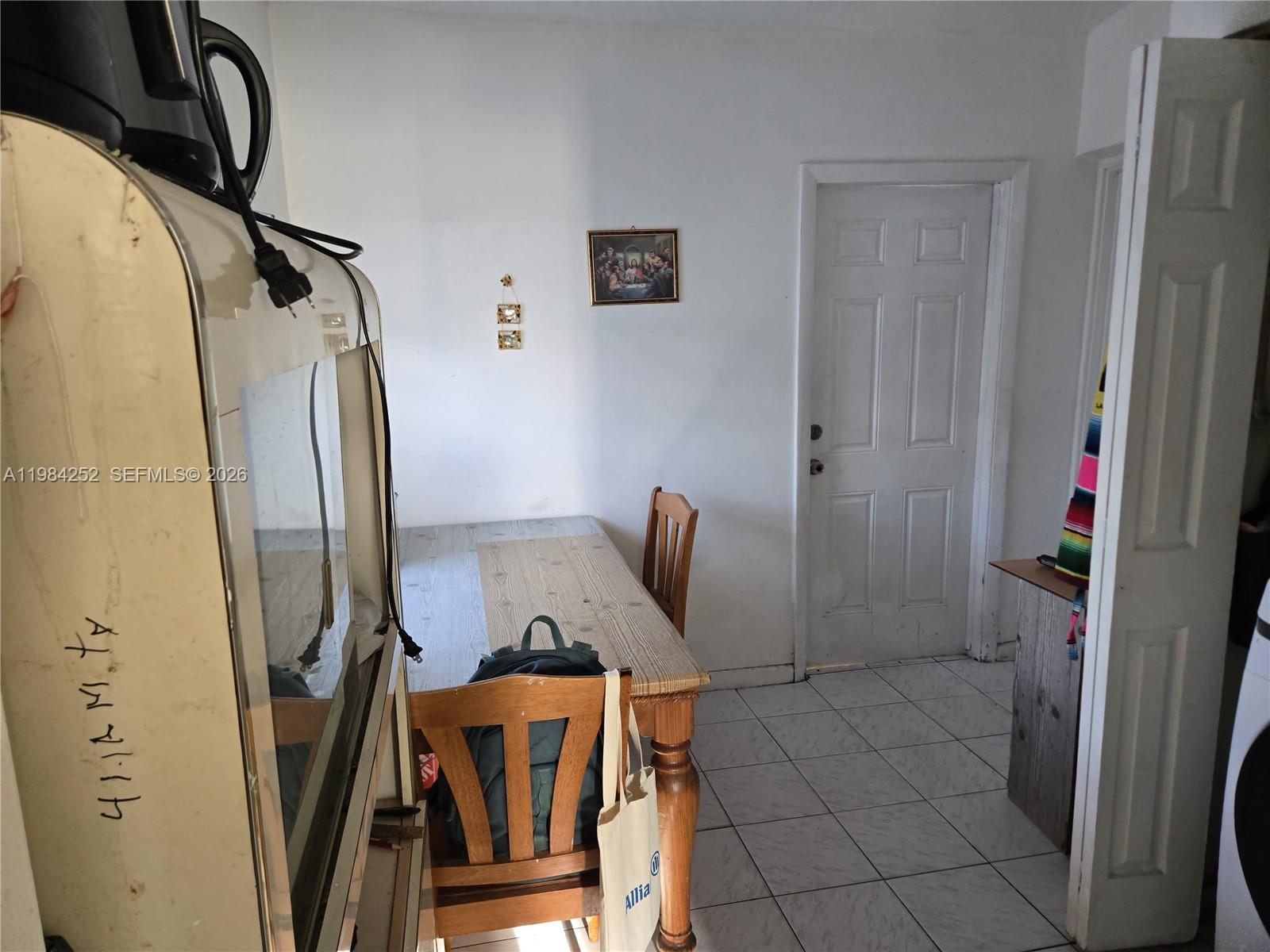 WESTWOOD LAKE - Residential