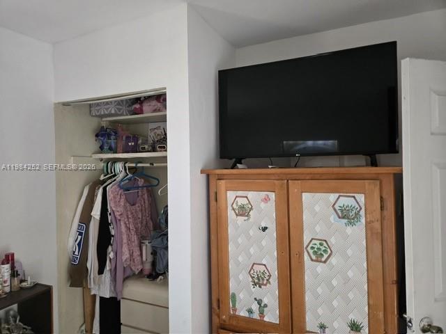 WESTWOOD LAKE - Residential