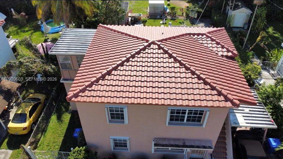 GABLES MANOR SUB - Residential Income