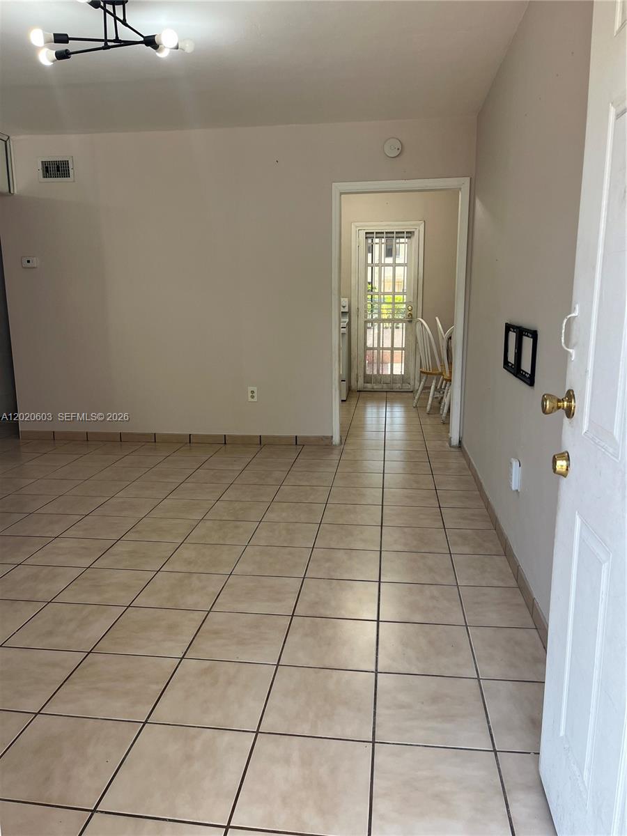 GABLES MANOR SUB - Residential Income