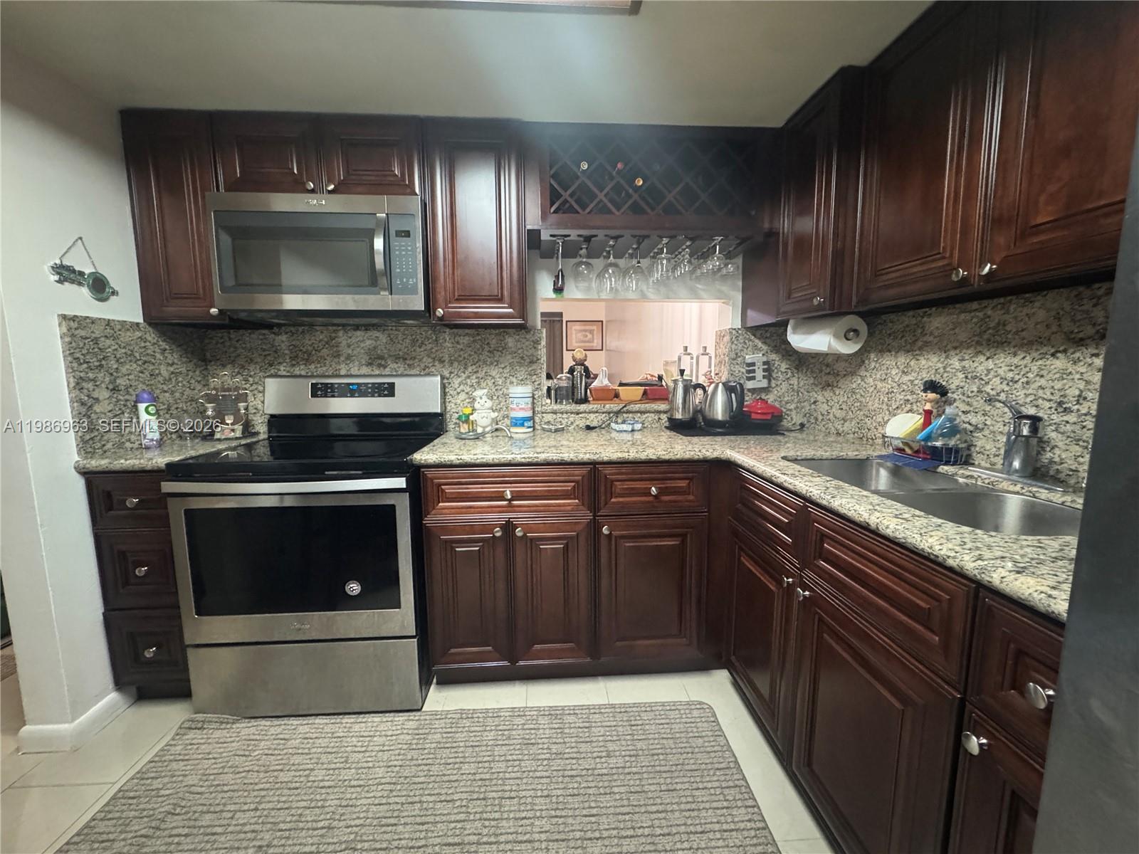 FOURTH MOORINGS CONDO - Residential