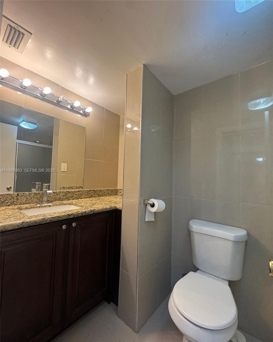 FOURTH MOORINGS CONDO - Residential