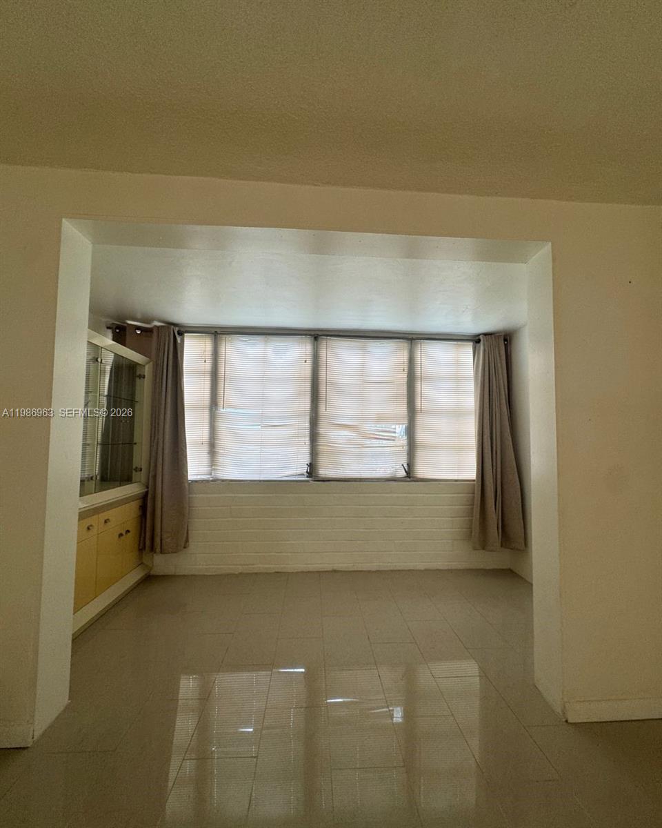 FOURTH MOORINGS CONDO - Residential