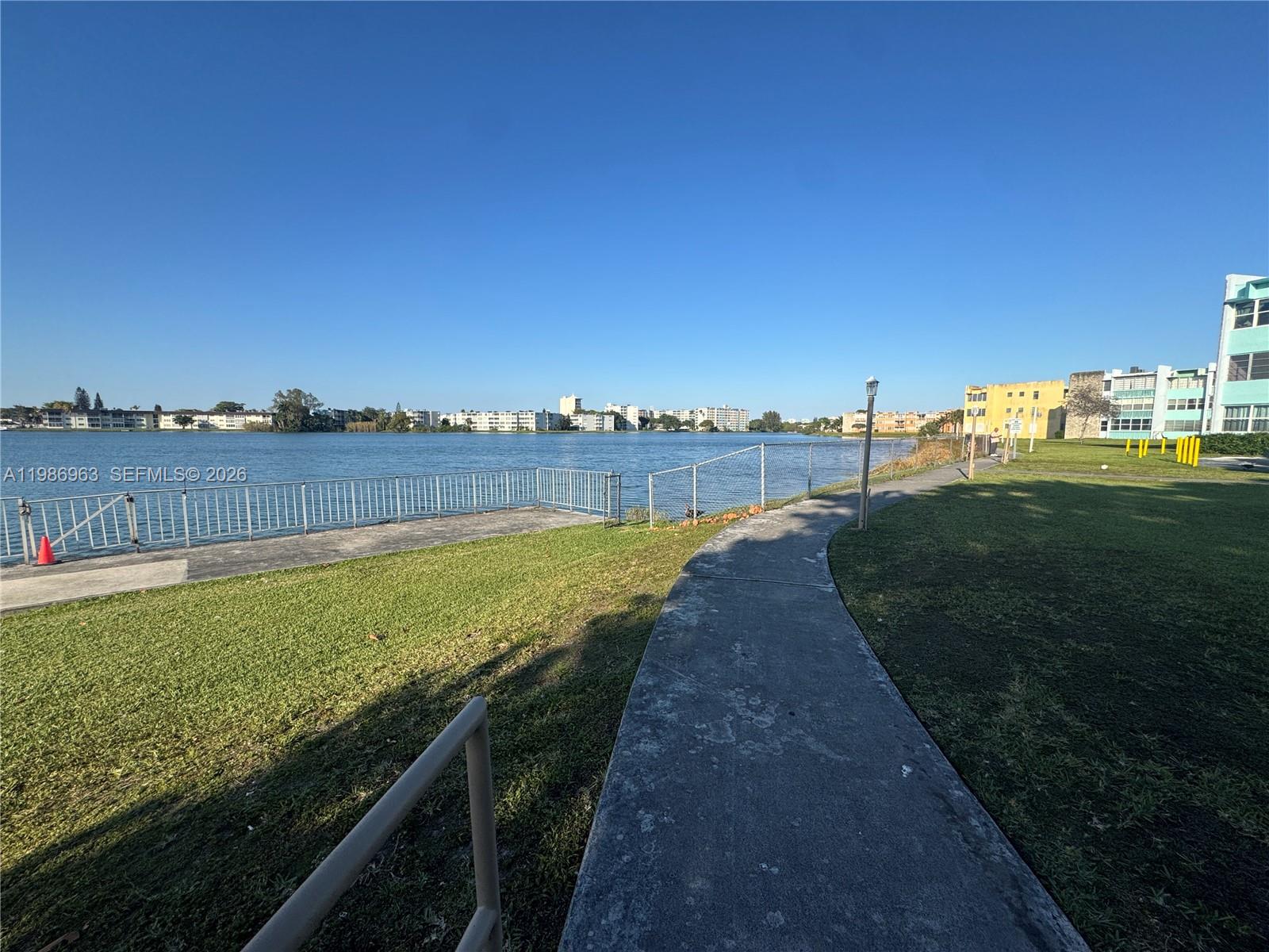 FOURTH MOORINGS CONDO - Residential