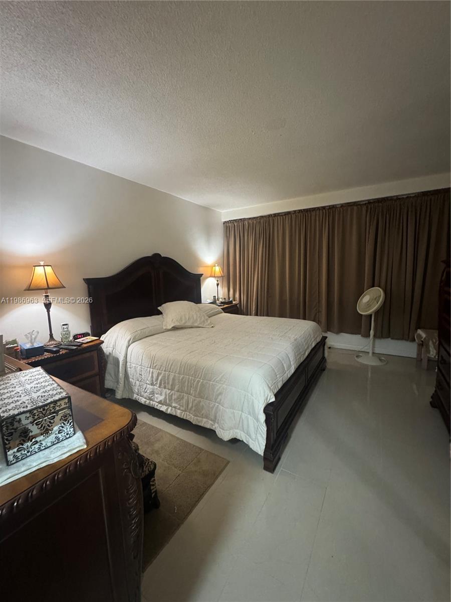 FOURTH MOORINGS CONDO - Residential