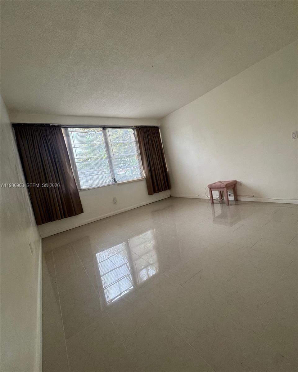 FOURTH MOORINGS CONDO - Residential