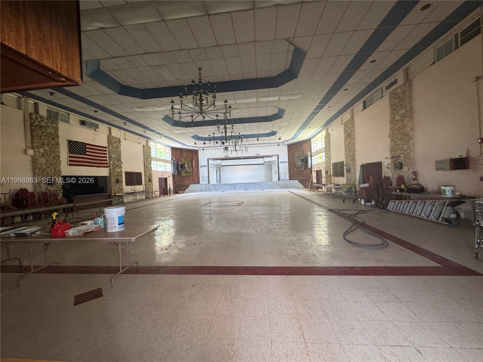 FOURTH MOORINGS CONDO - Residential