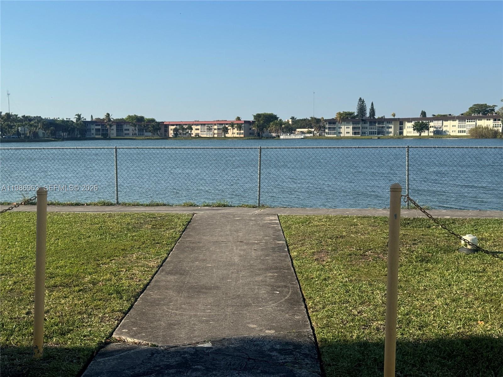 FOURTH MOORINGS CONDO - Residential