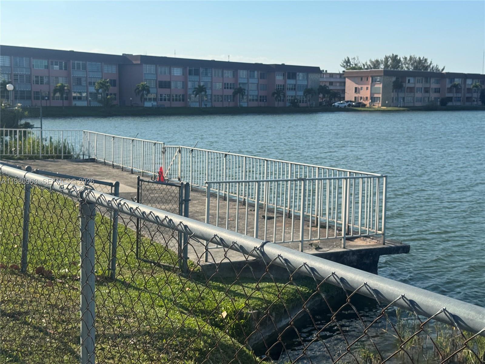 FOURTH MOORINGS CONDO - Residential