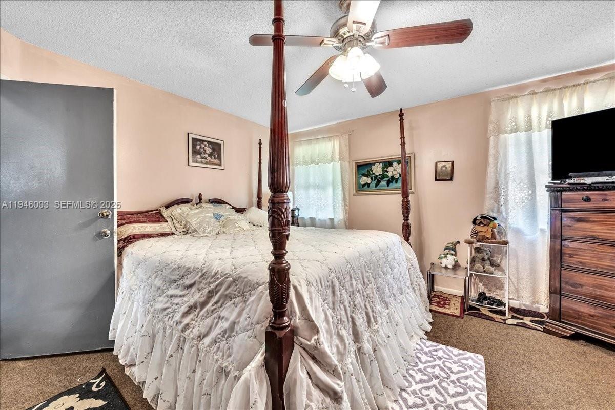 SAWGRASS ESTATES - Residential