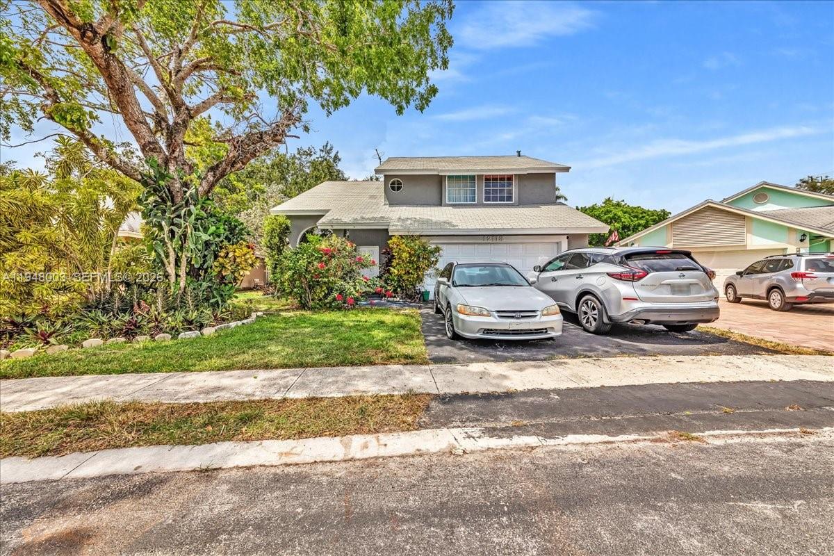 SAWGRASS ESTATES - Residential