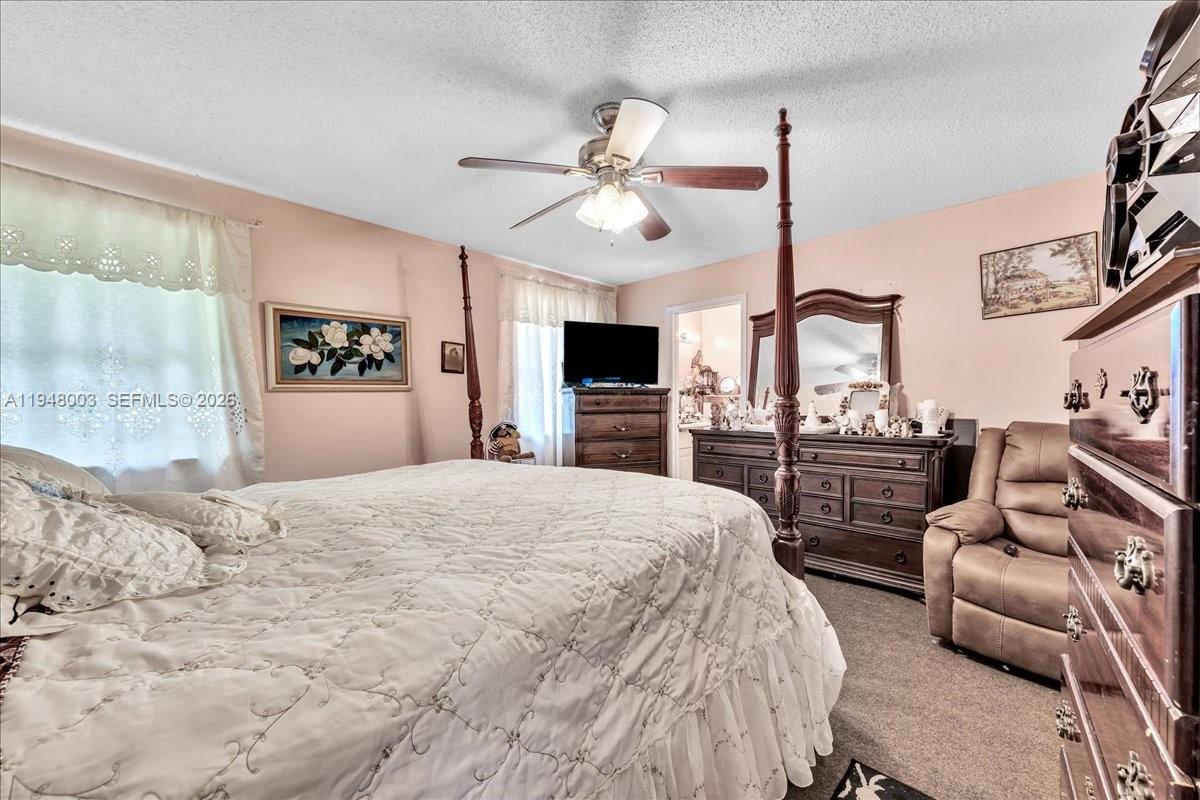 SAWGRASS ESTATES - Residential