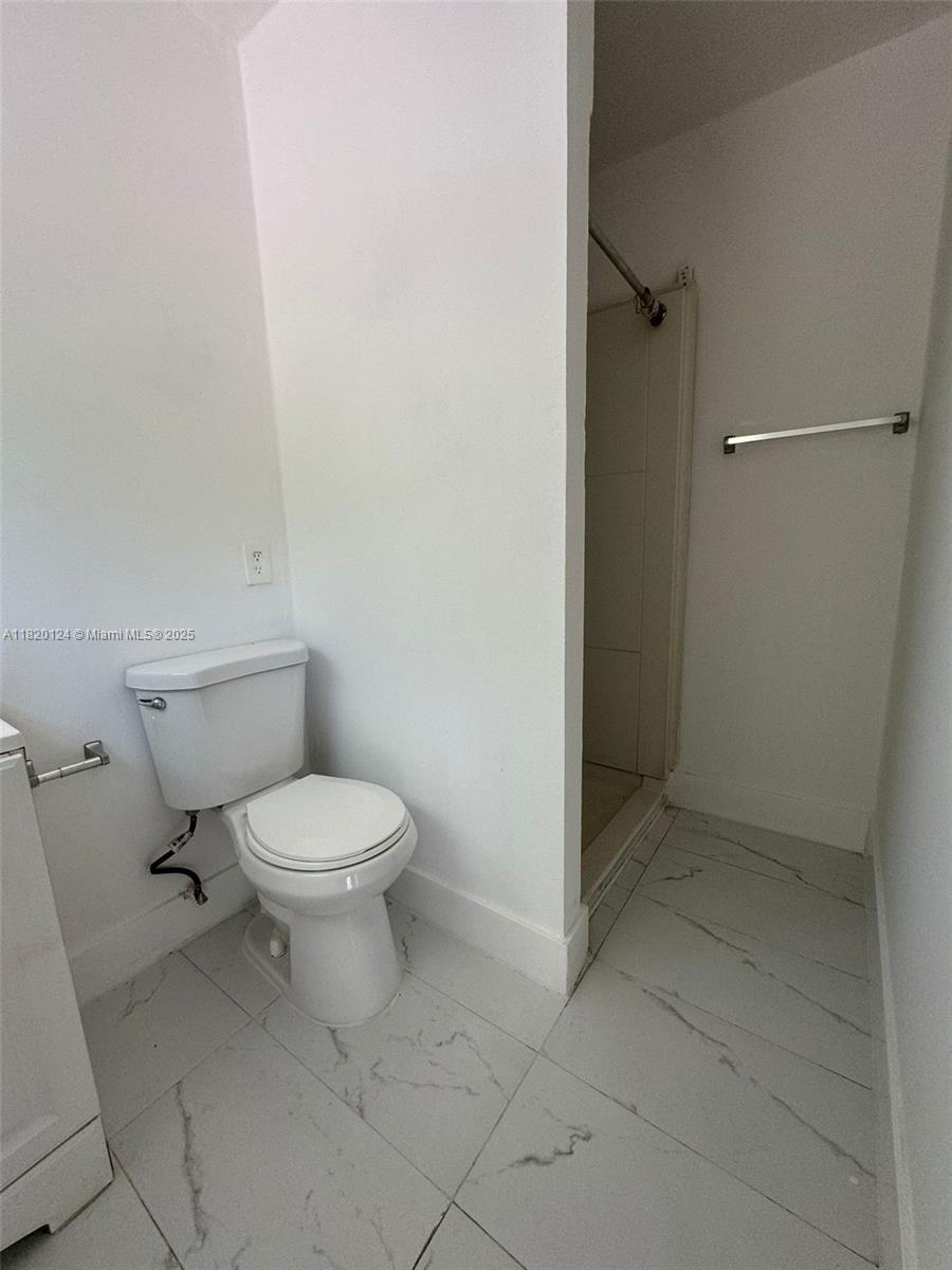 MIAMI GARDENS ESTATES SEC - Residential Lease