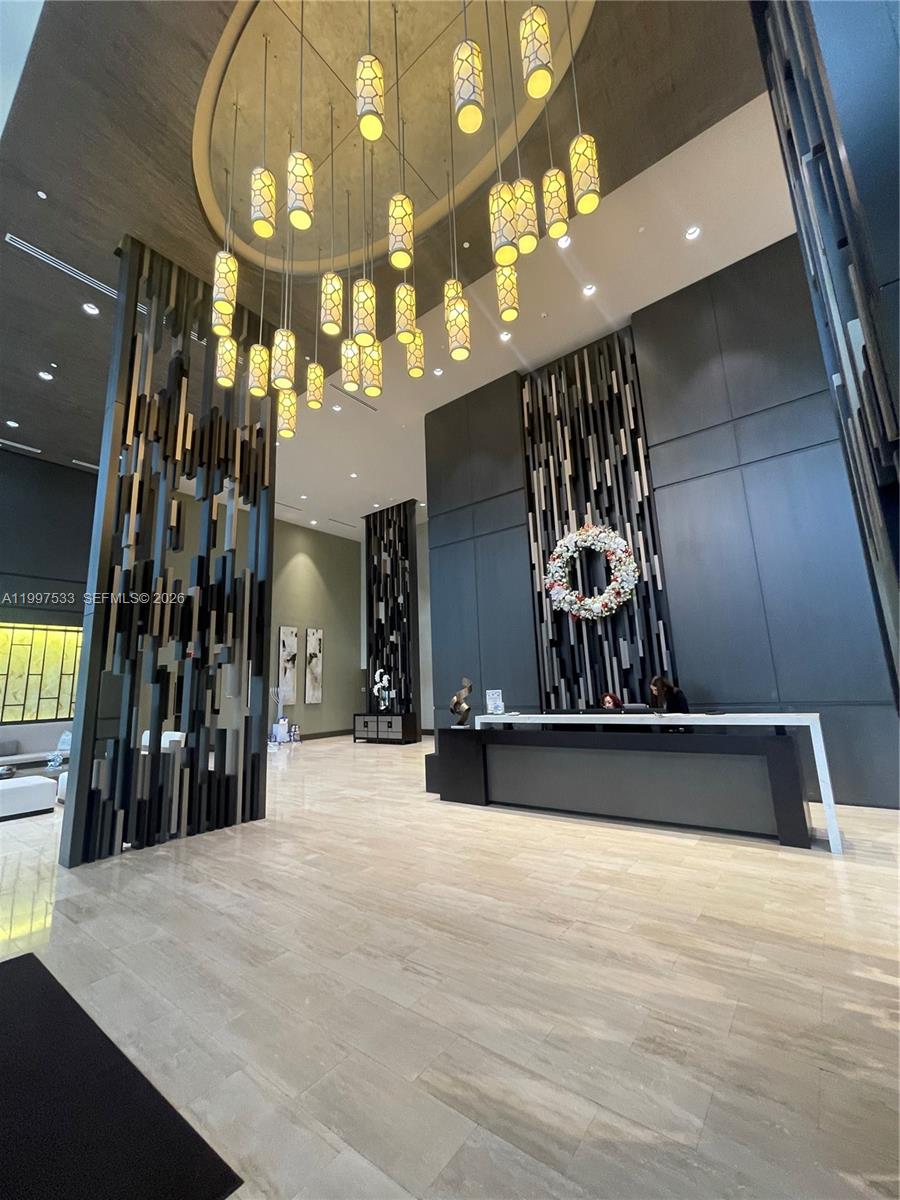 5252 PASEO CONDO - Residential Lease