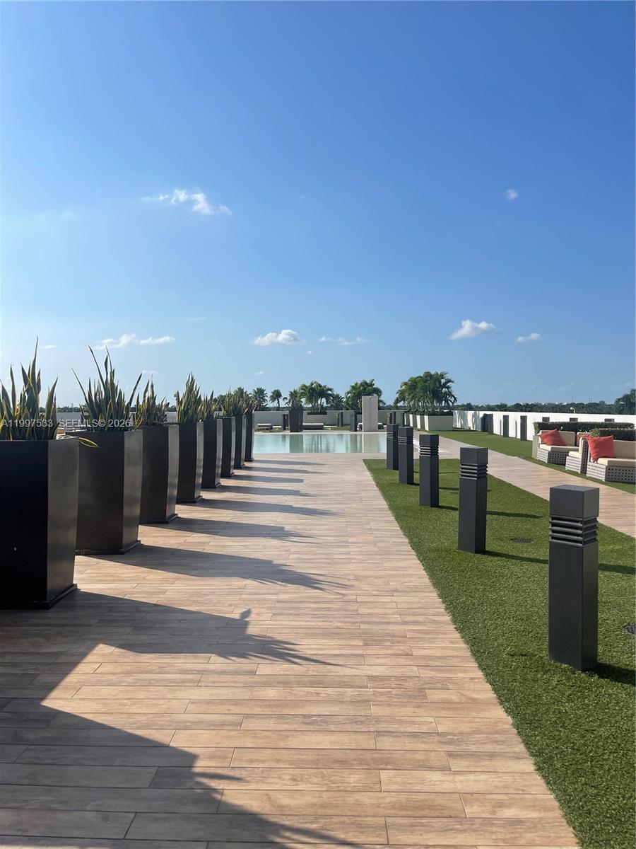 5252 PASEO CONDO - Residential Lease