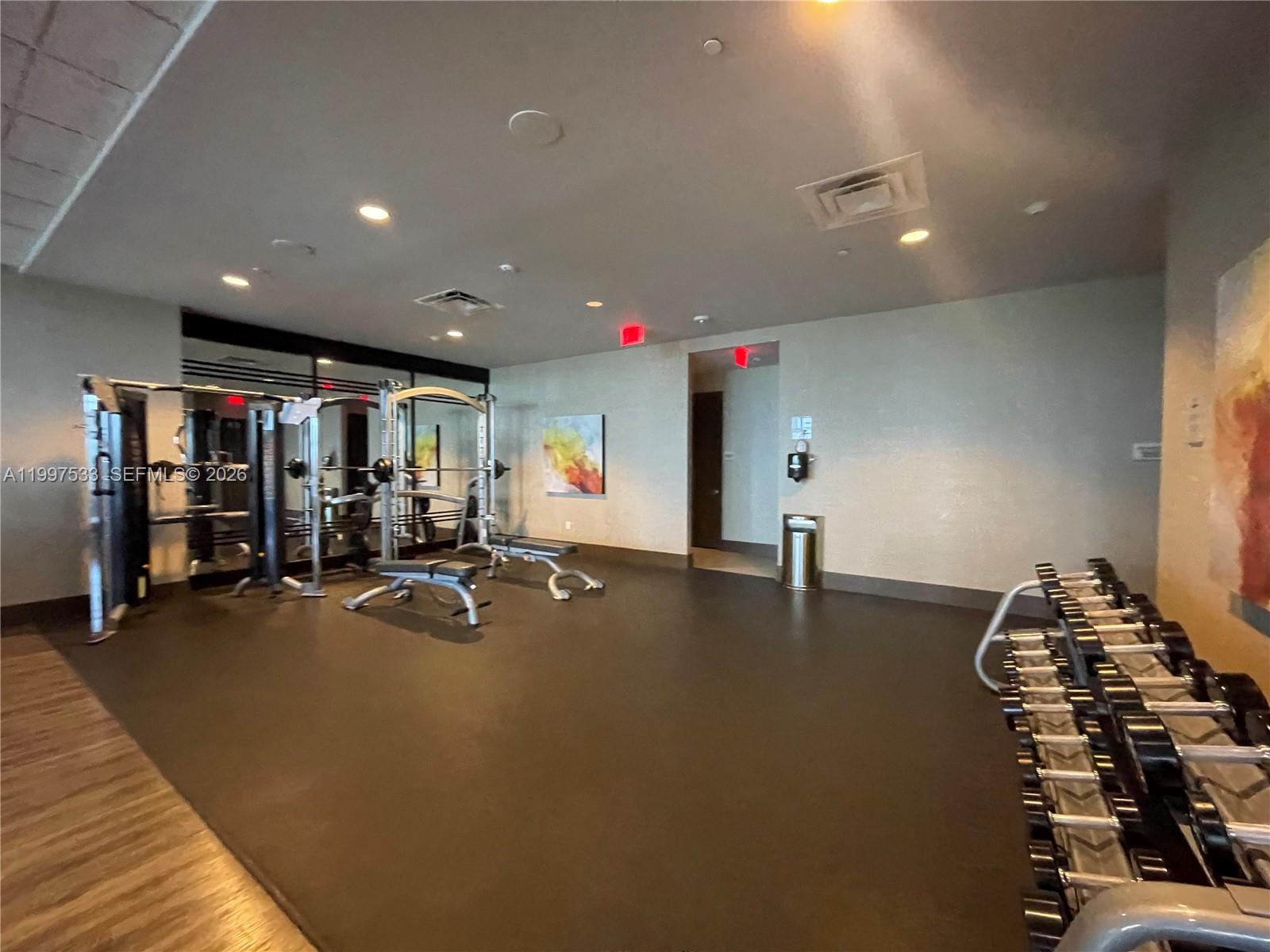 5252 PASEO CONDO - Residential Lease