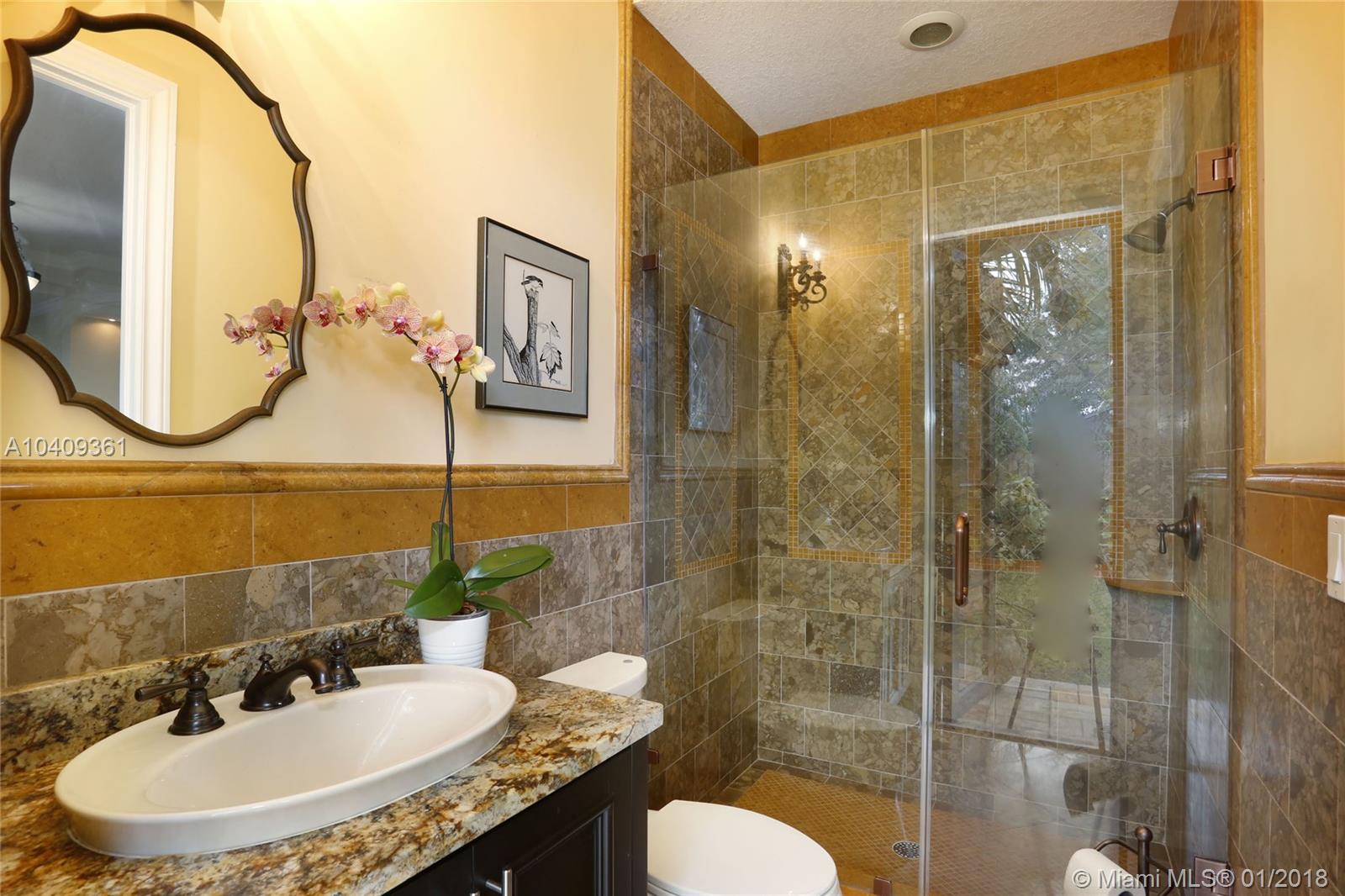 SUNSET PINES - Residential