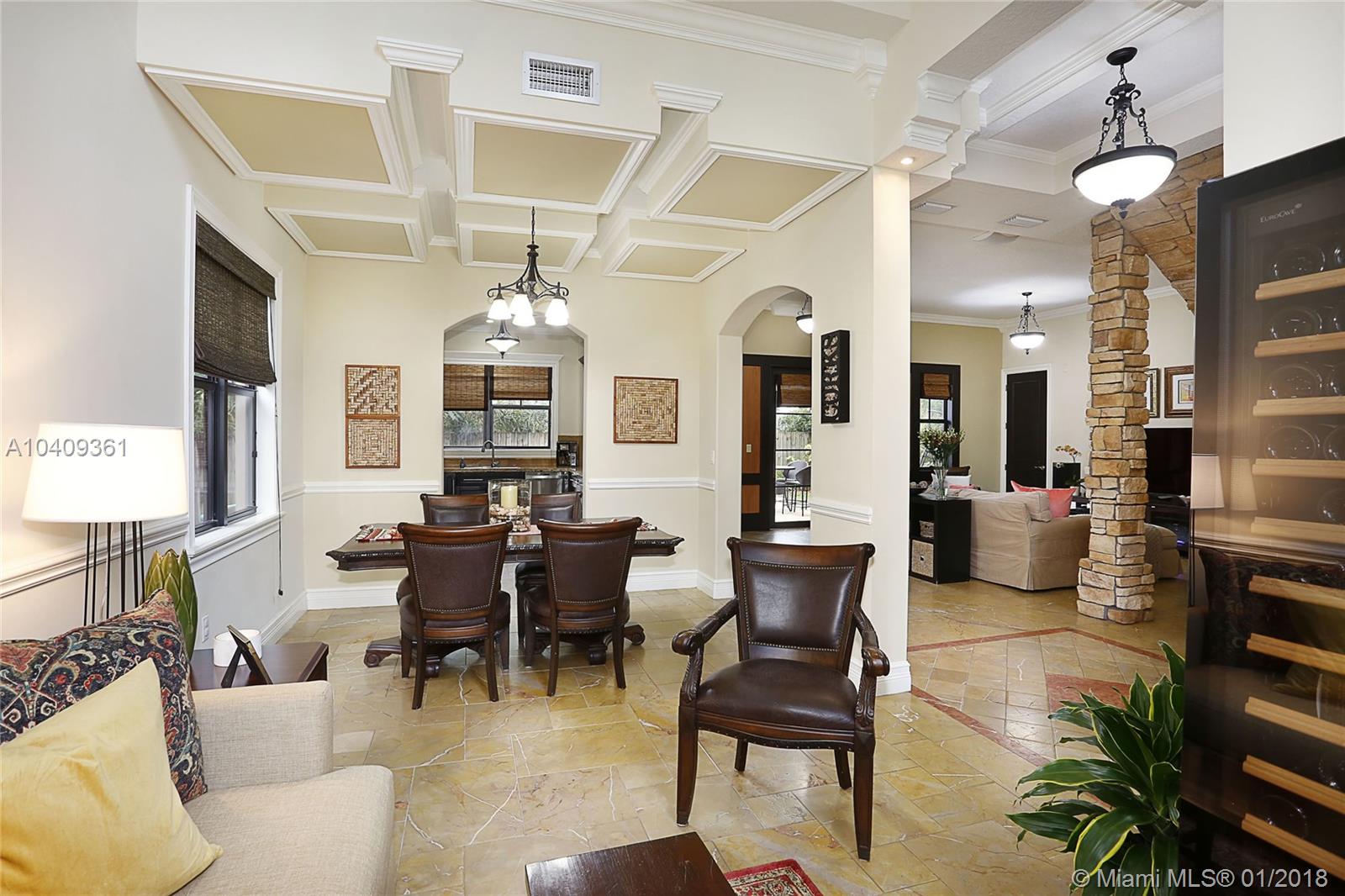 SUNSET PINES - Residential