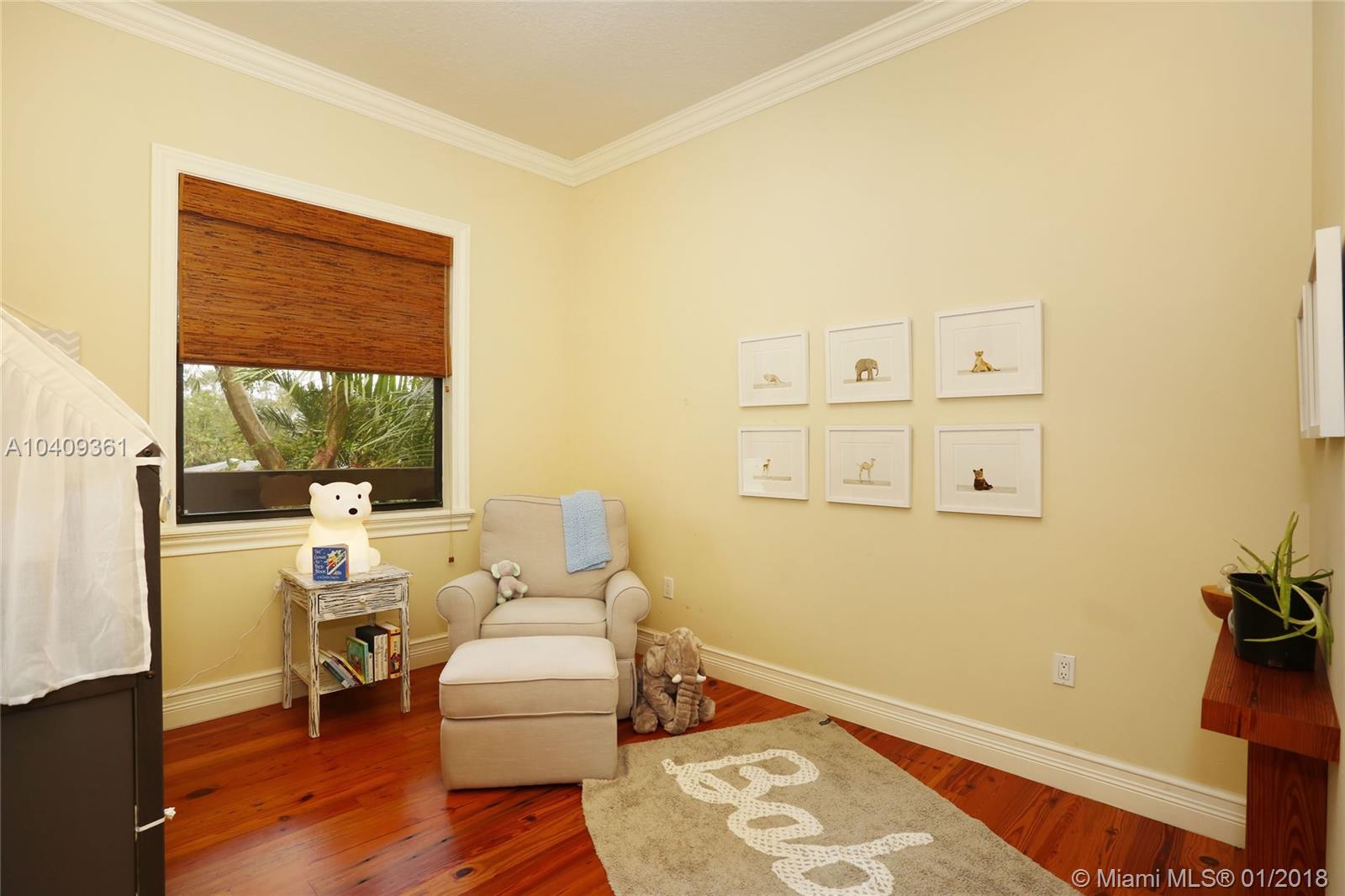 SUNSET PINES - Residential