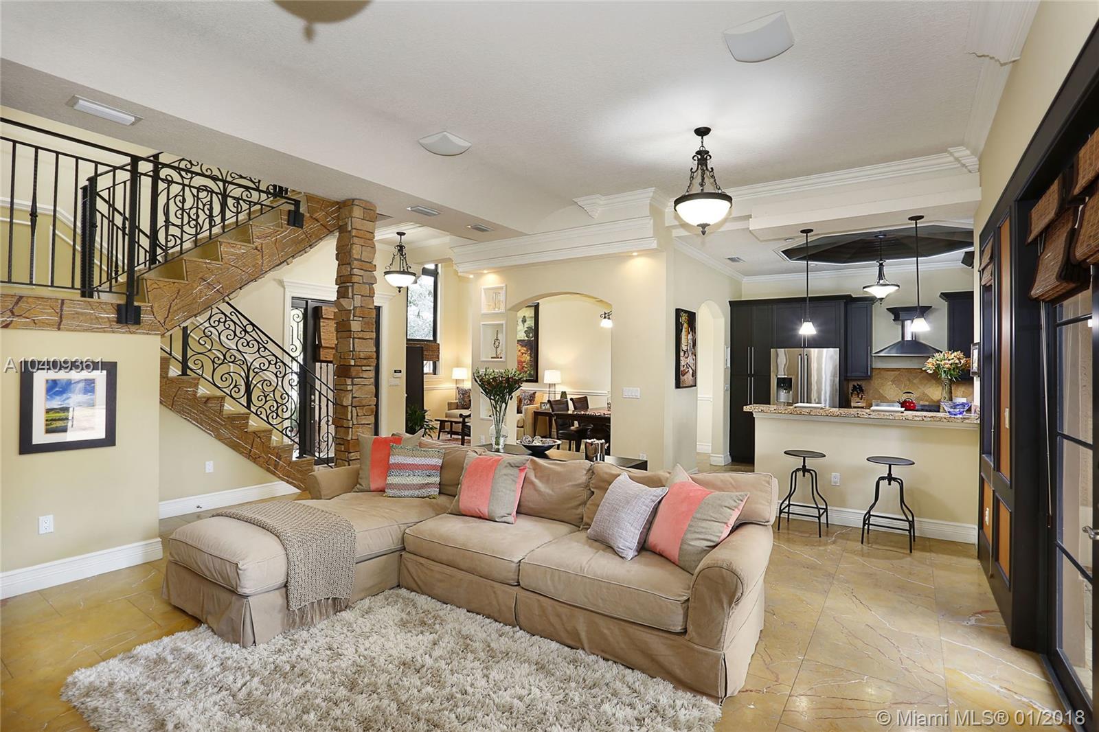 SUNSET PINES - Residential