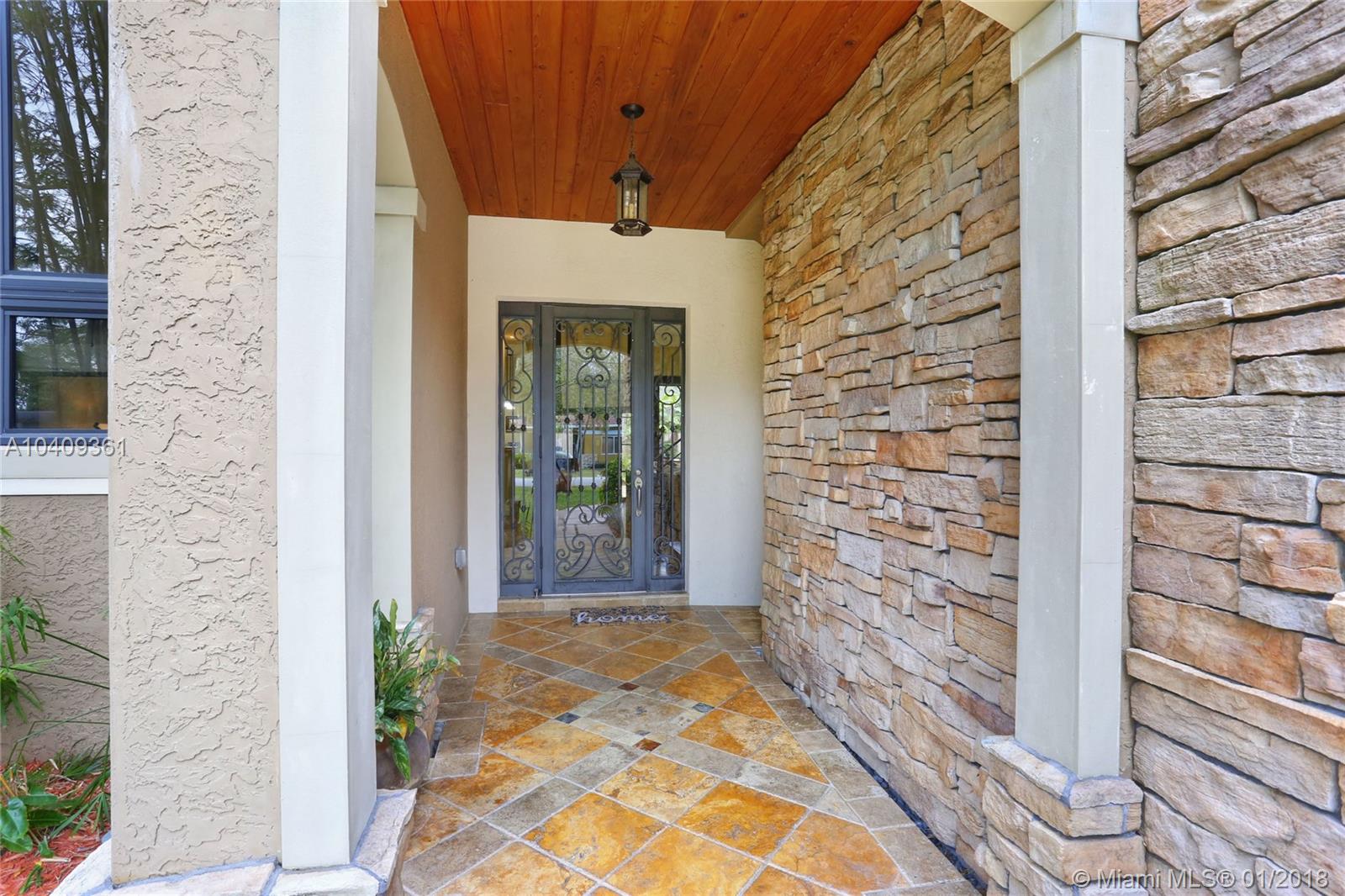 SUNSET PINES - Residential