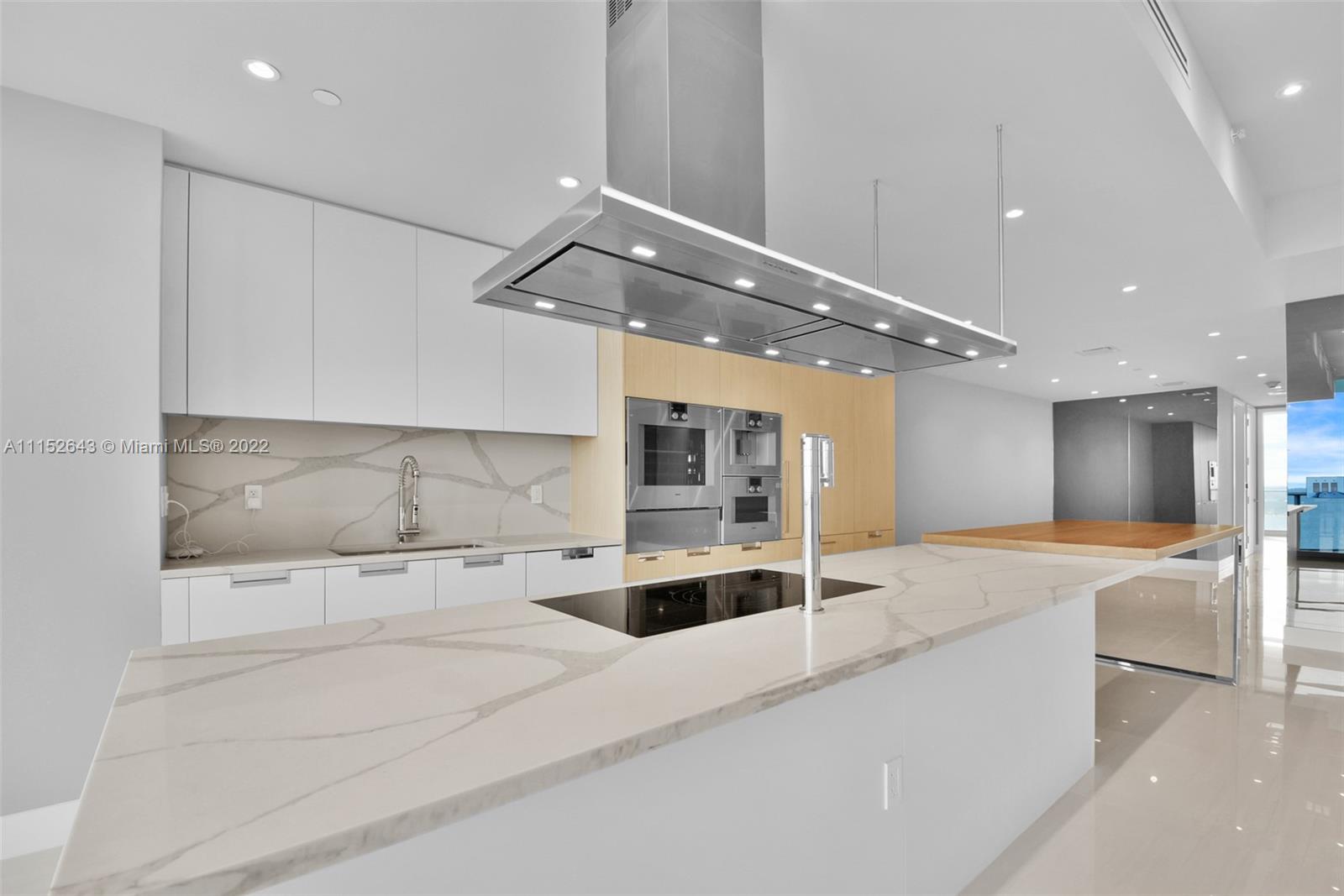 Ritz Carlton Residences - Residential