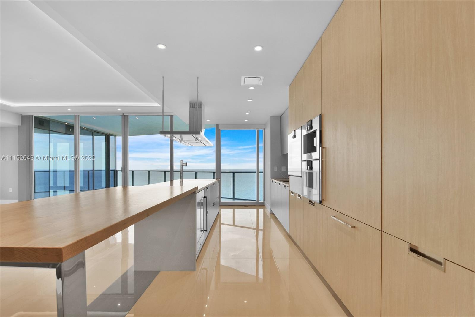 Ritz Carlton Residences - Residential