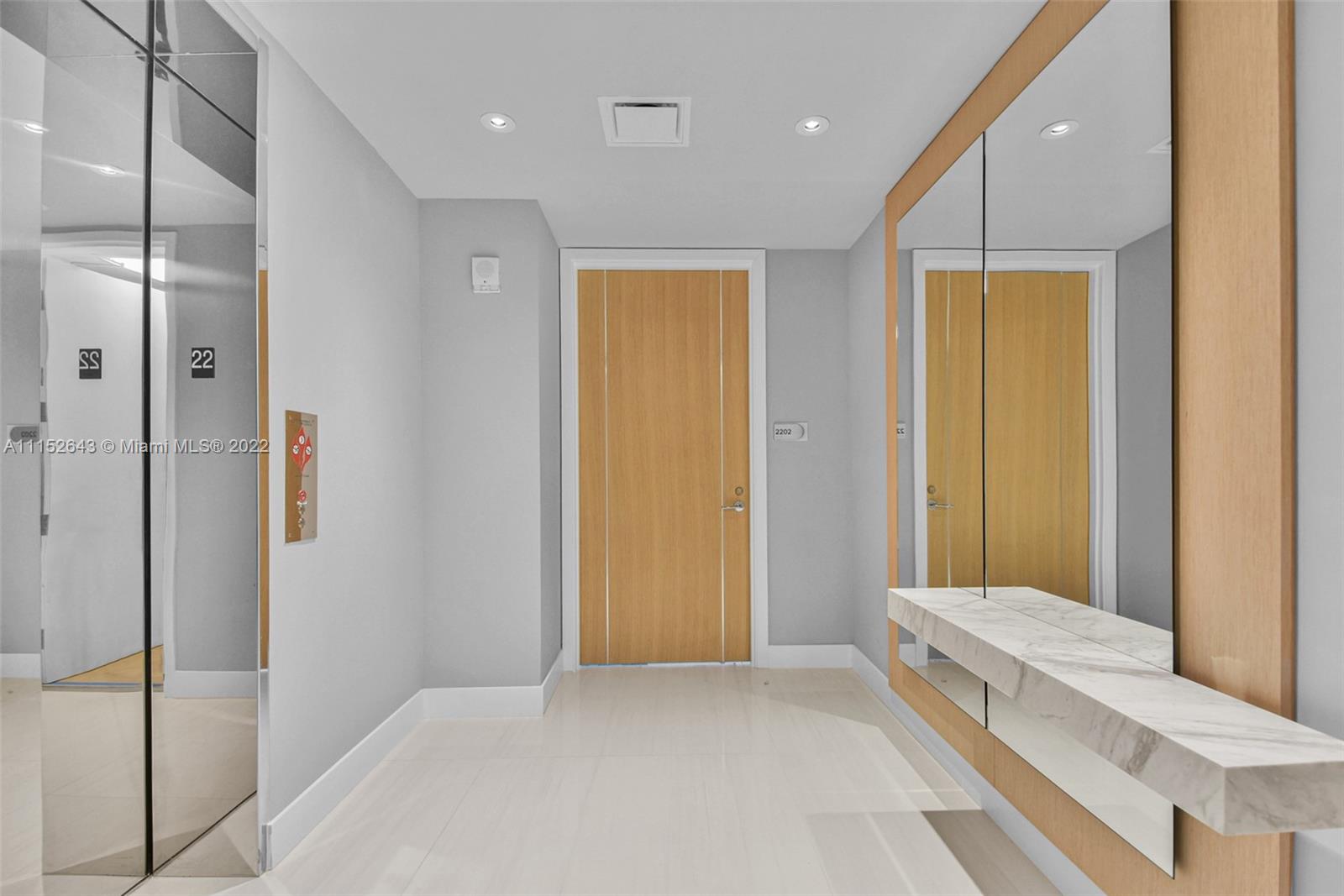 Ritz Carlton Residences - Residential