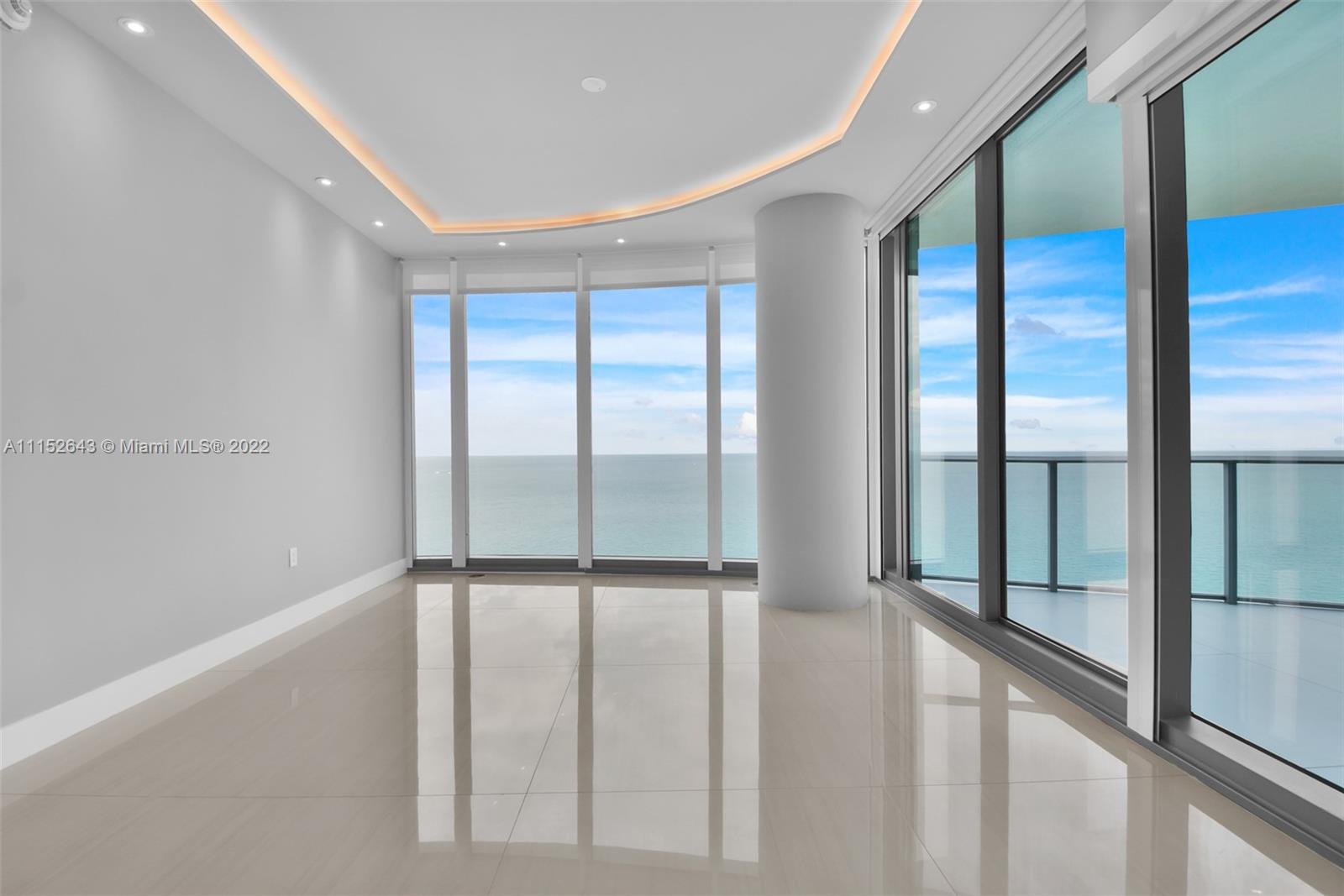 Ritz Carlton Residences - Residential