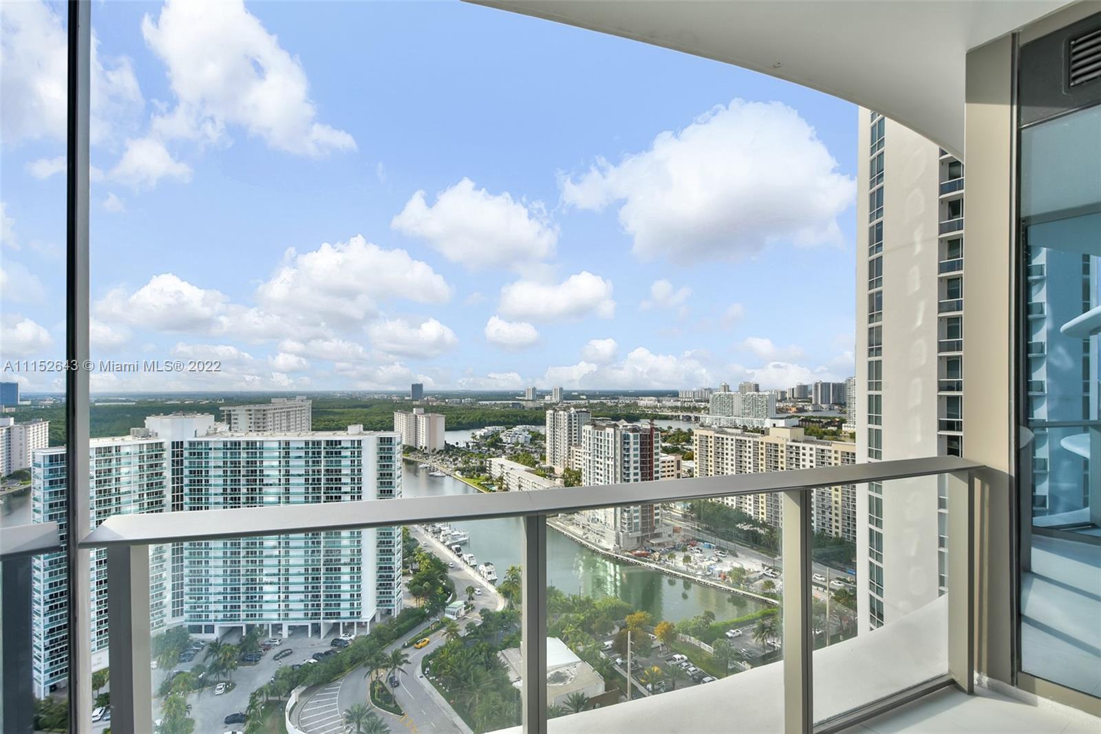 Ritz Carlton Residences - Residential