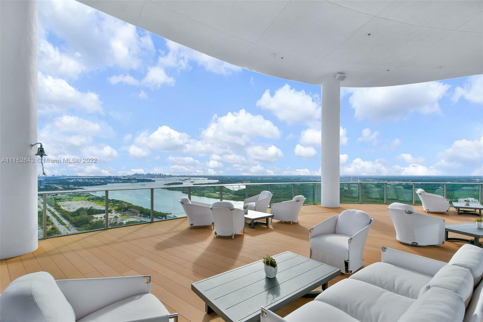 Ritz Carlton Residences - Residential