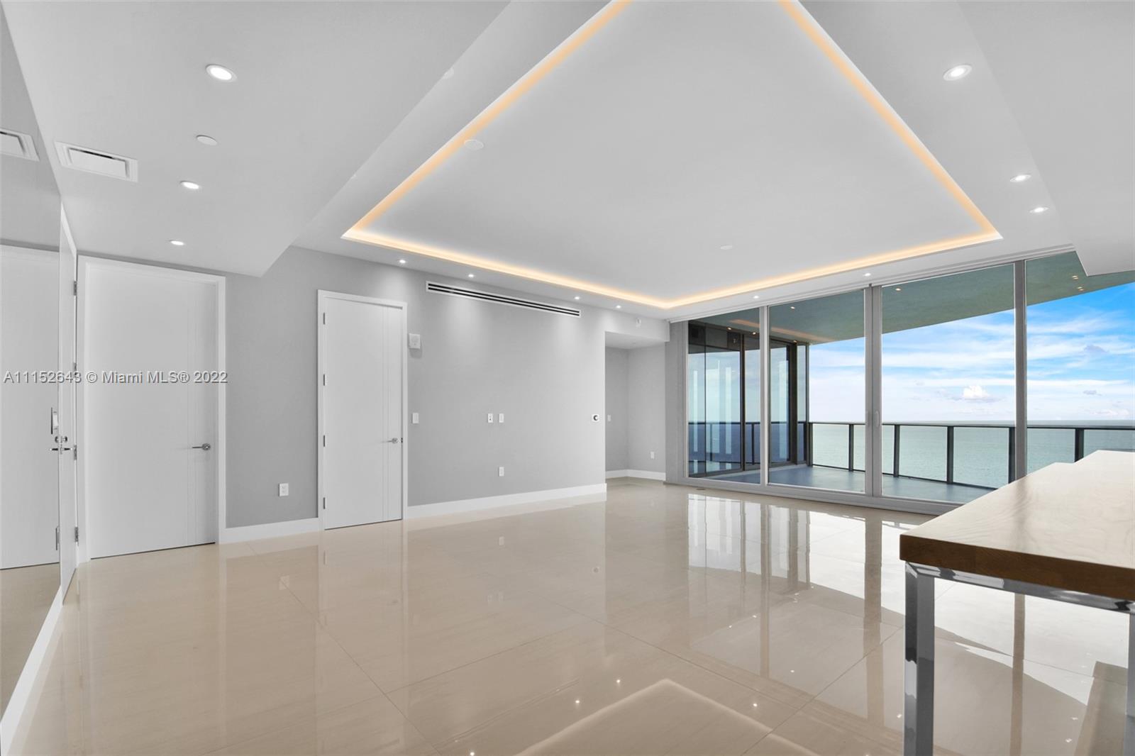 Ritz Carlton Residences - Residential