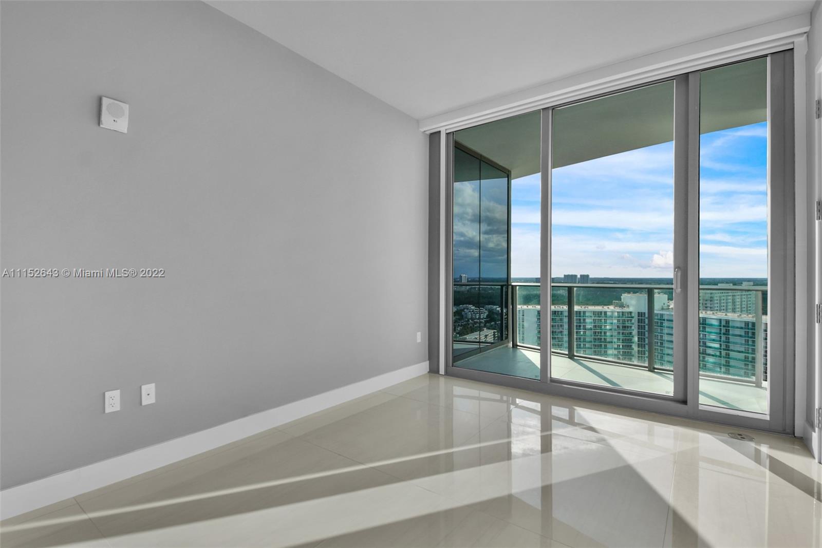 Ritz Carlton Residences - Residential