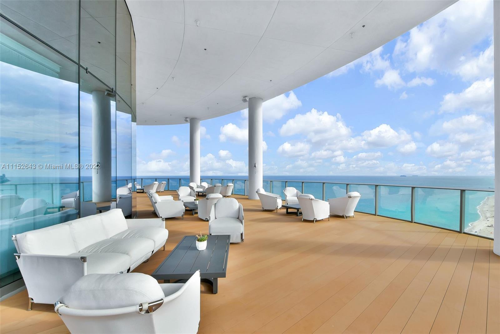 Ritz Carlton Residences - Residential