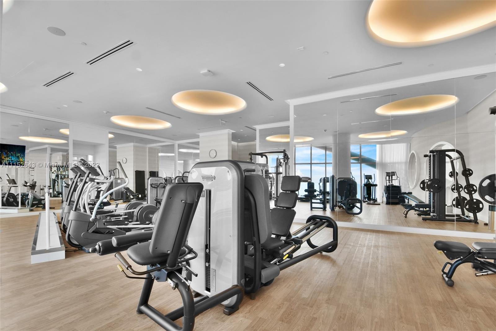 Ritz Carlton Residences - Residential