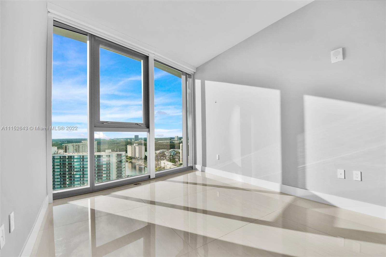 Ritz Carlton Residences - Residential