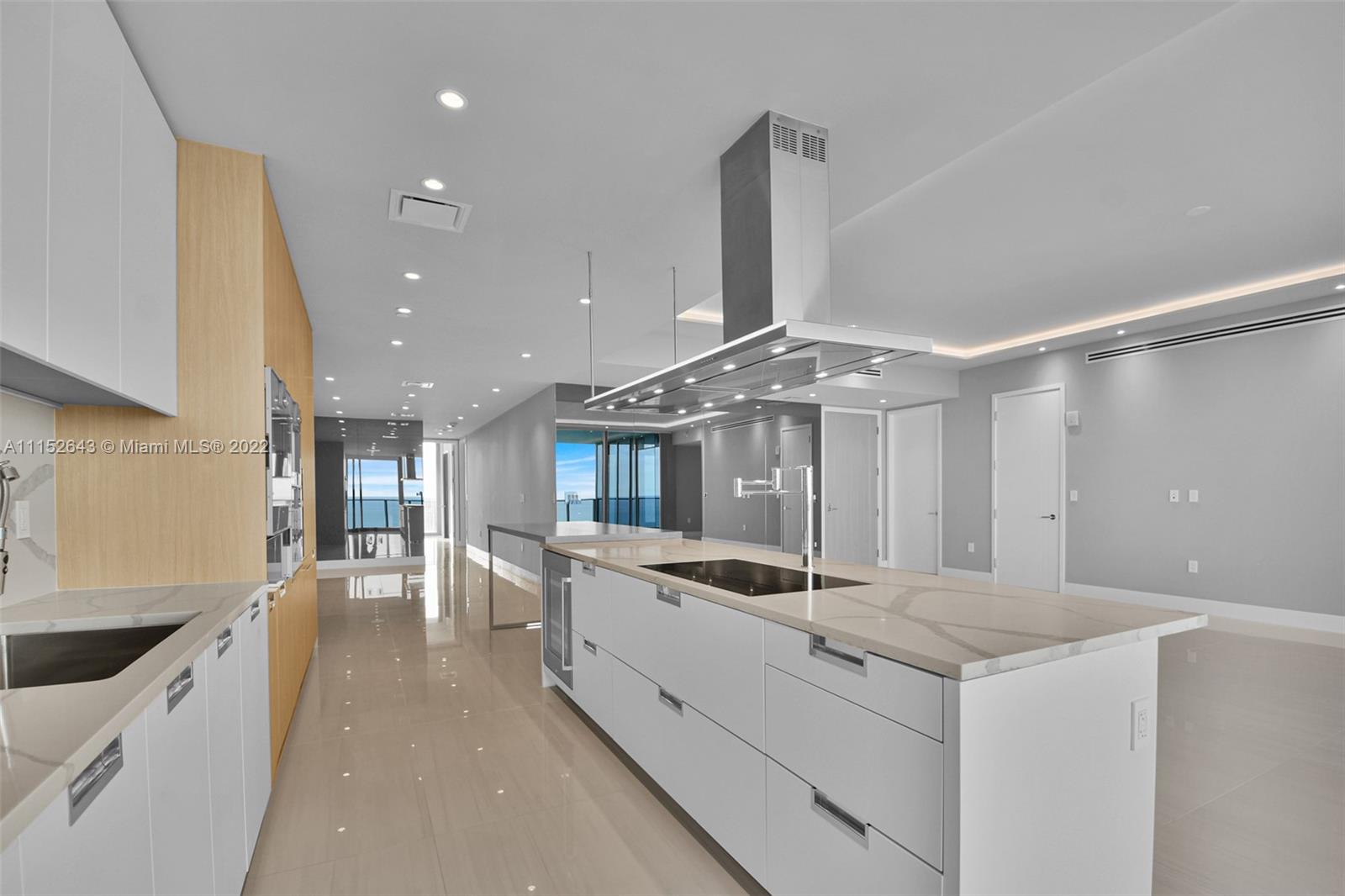 Ritz Carlton Residences - Residential