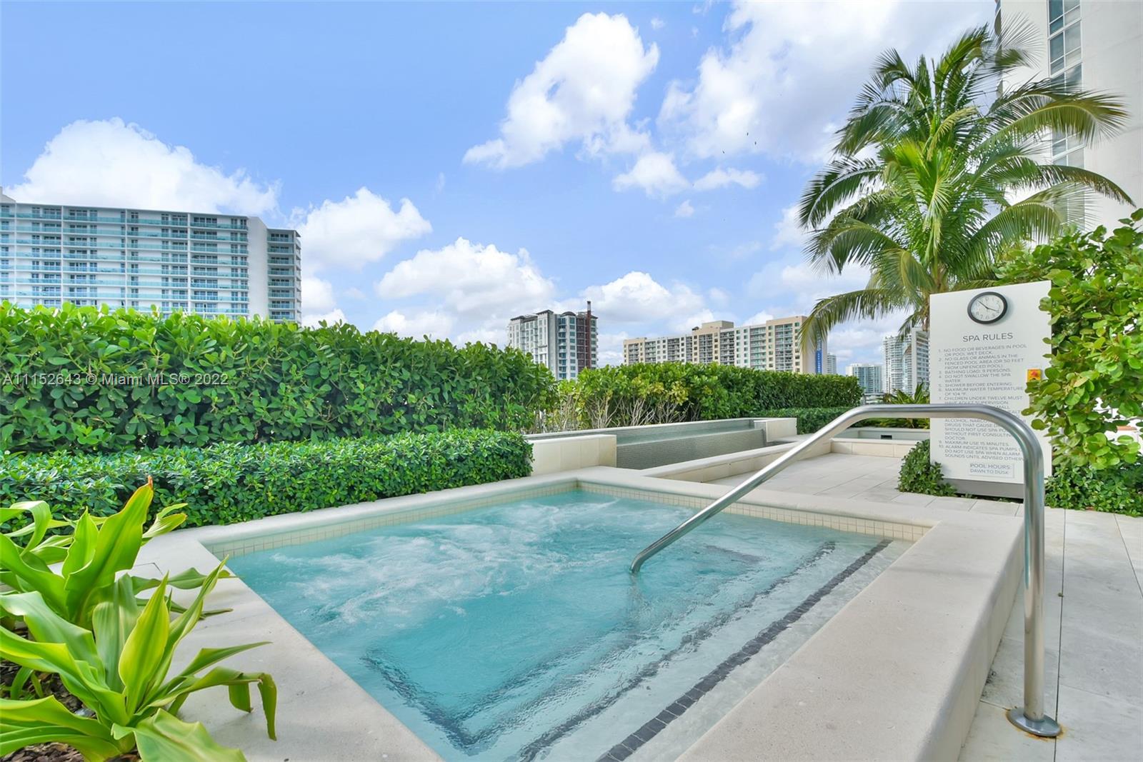 Ritz Carlton Residences - Residential