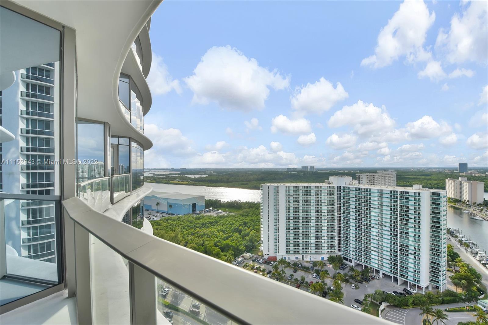 Ritz Carlton Residences - Residential