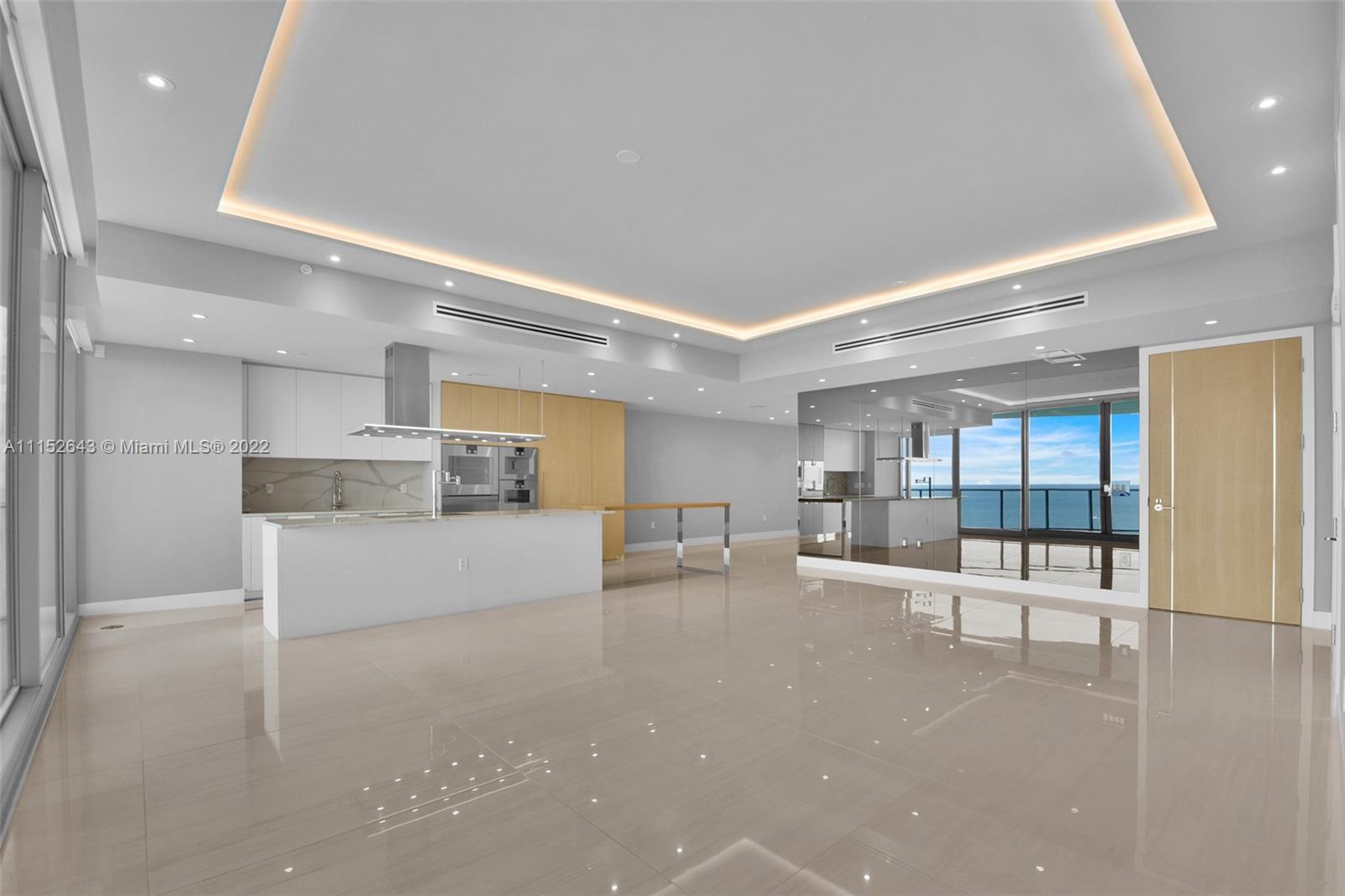 Ritz Carlton Residences - Residential