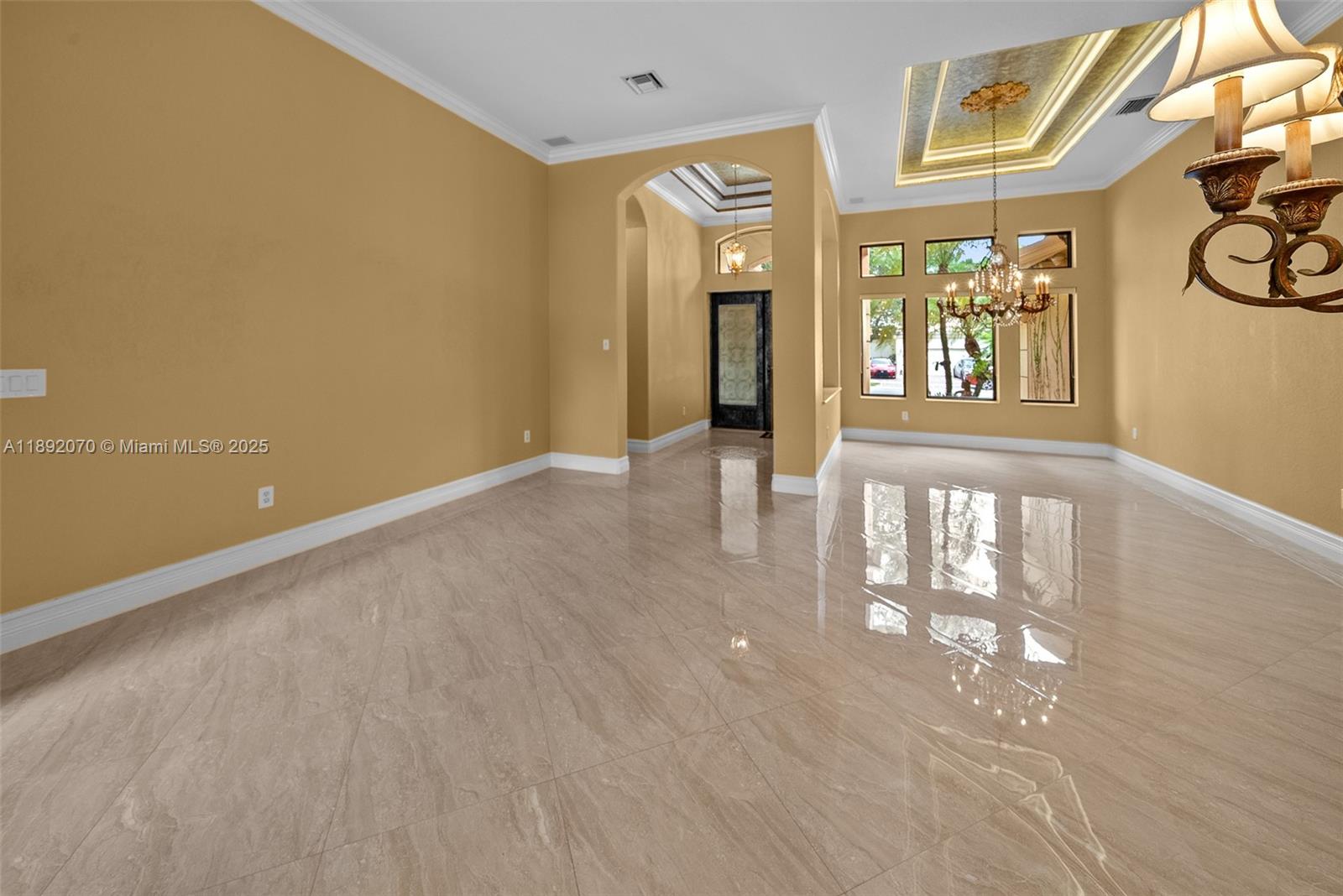 Grand Isles Sunset Lakes - Residential