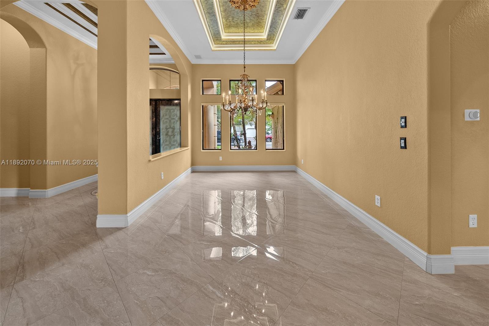 Grand Isles Sunset Lakes - Residential