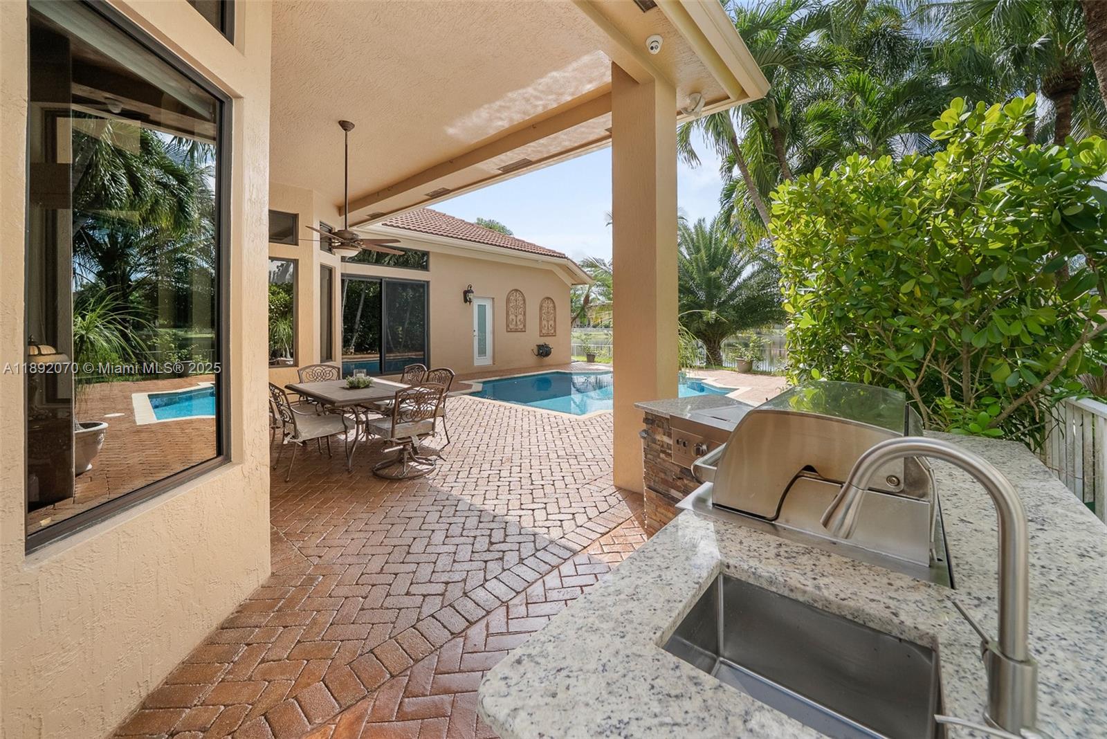 Grand Isles Sunset Lakes - Residential