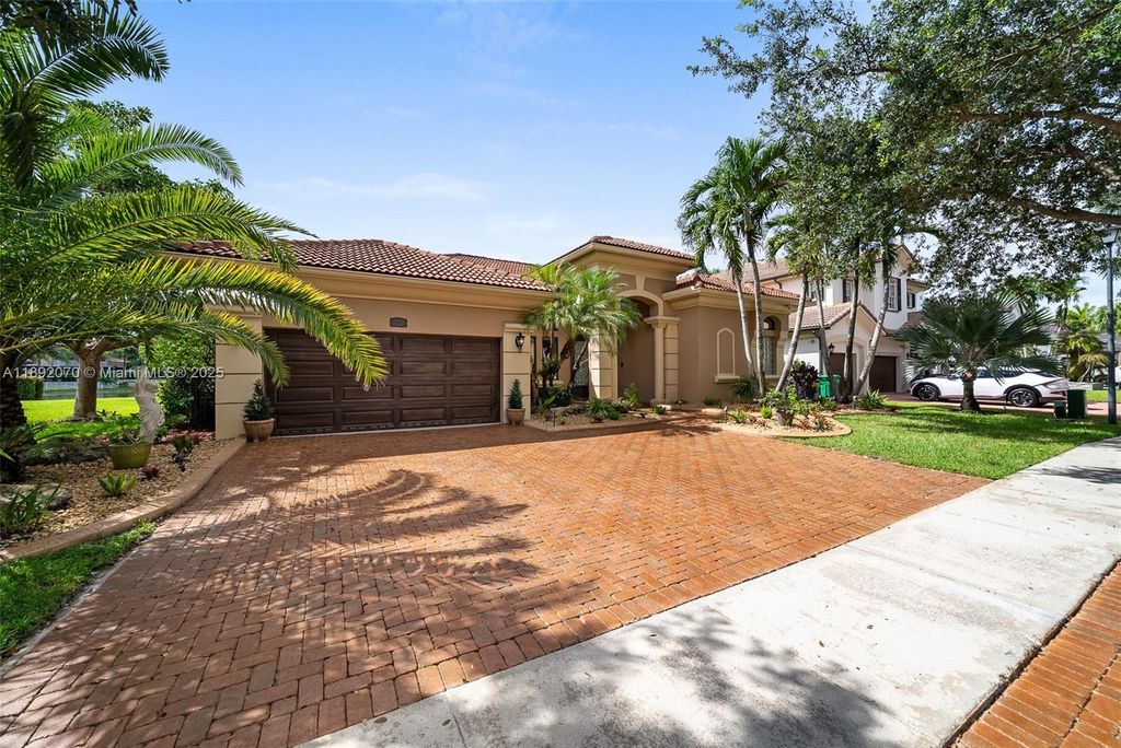 Photo of 19230 SW 30th St, Miramar, FL 33029 (MLS # A11892070)