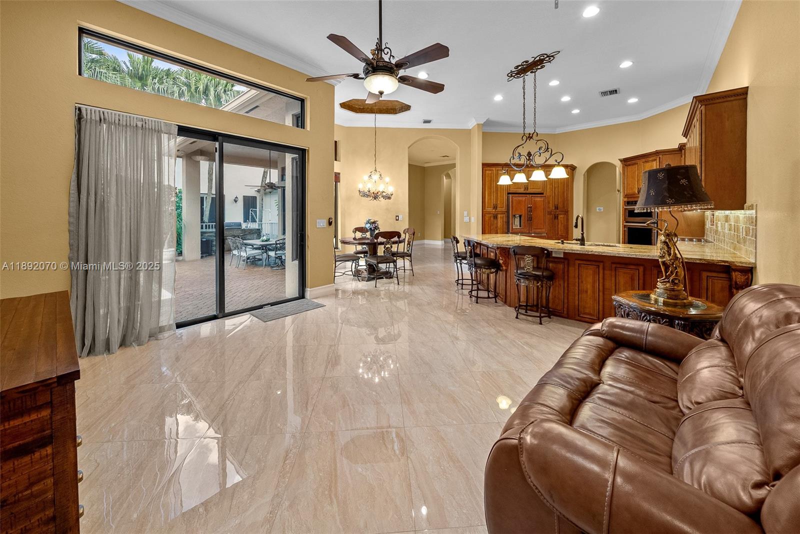 Grand Isles Sunset Lakes - Residential