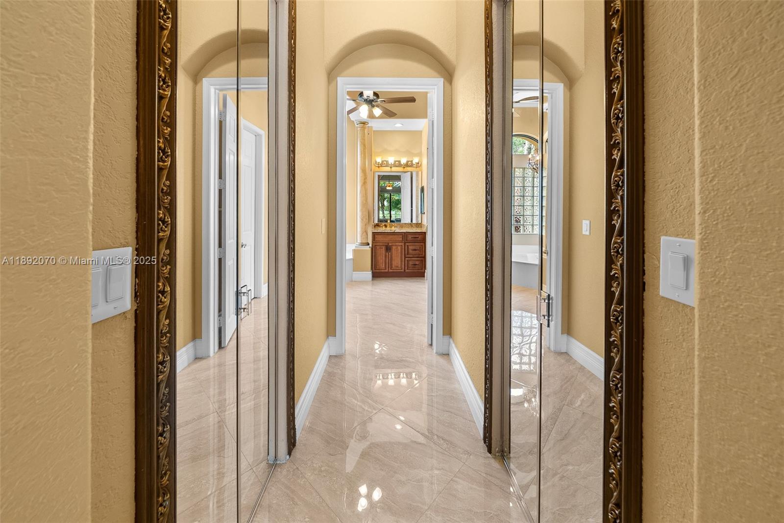 Grand Isles Sunset Lakes - Residential