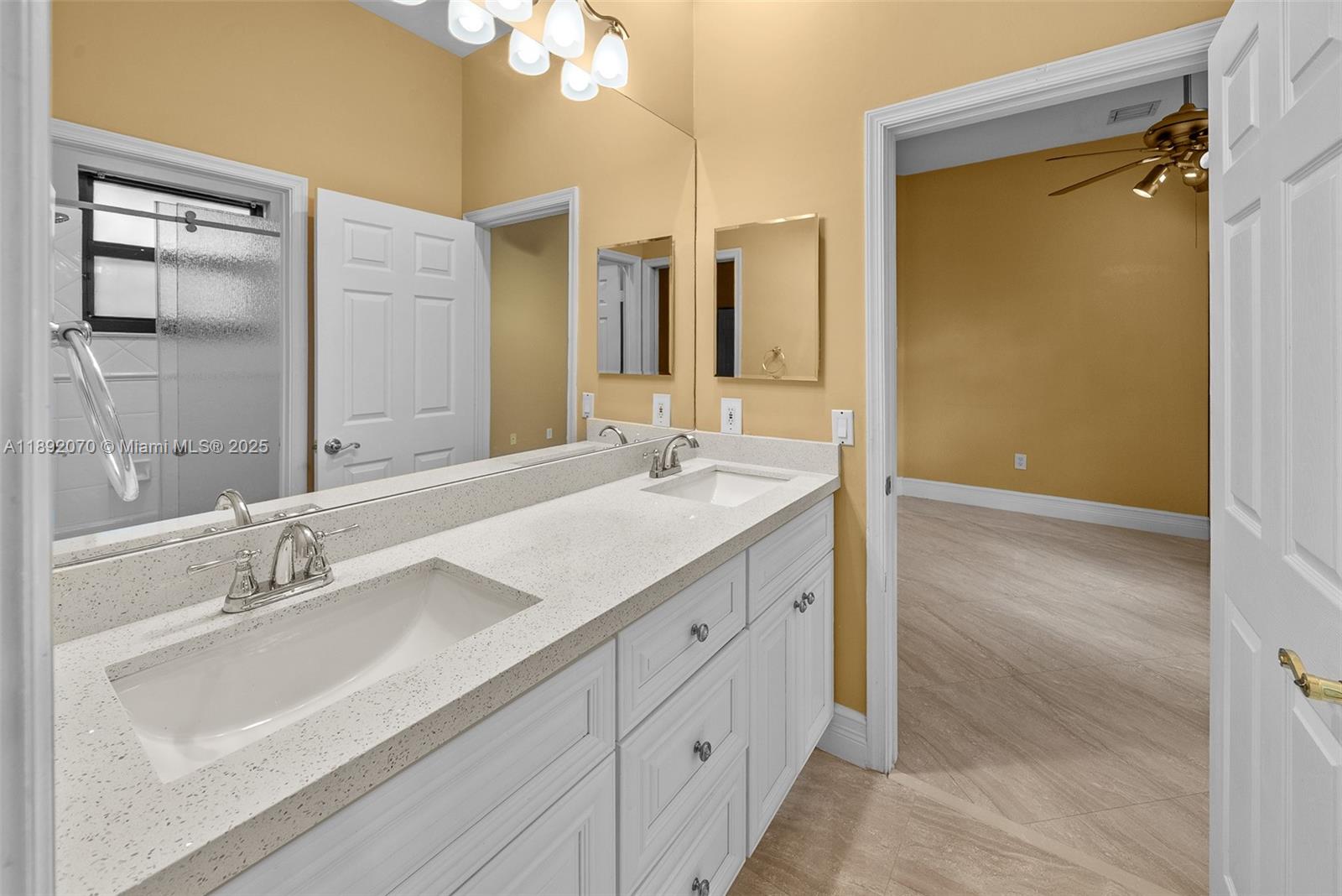 Grand Isles Sunset Lakes - Residential