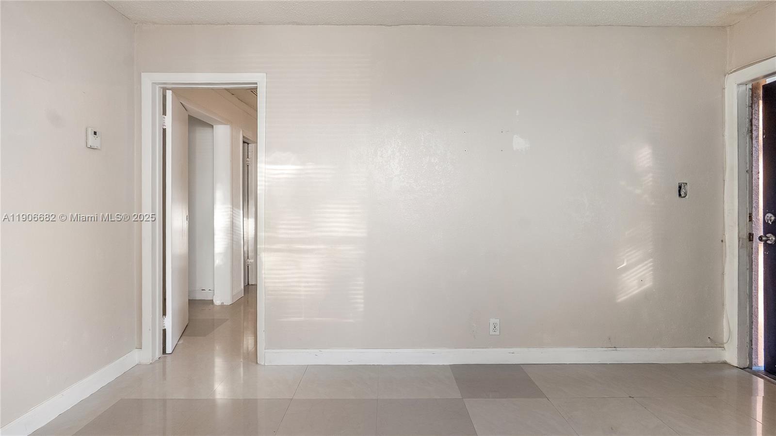 TOWN OF MODELO (DANIA) B- - Residential Income