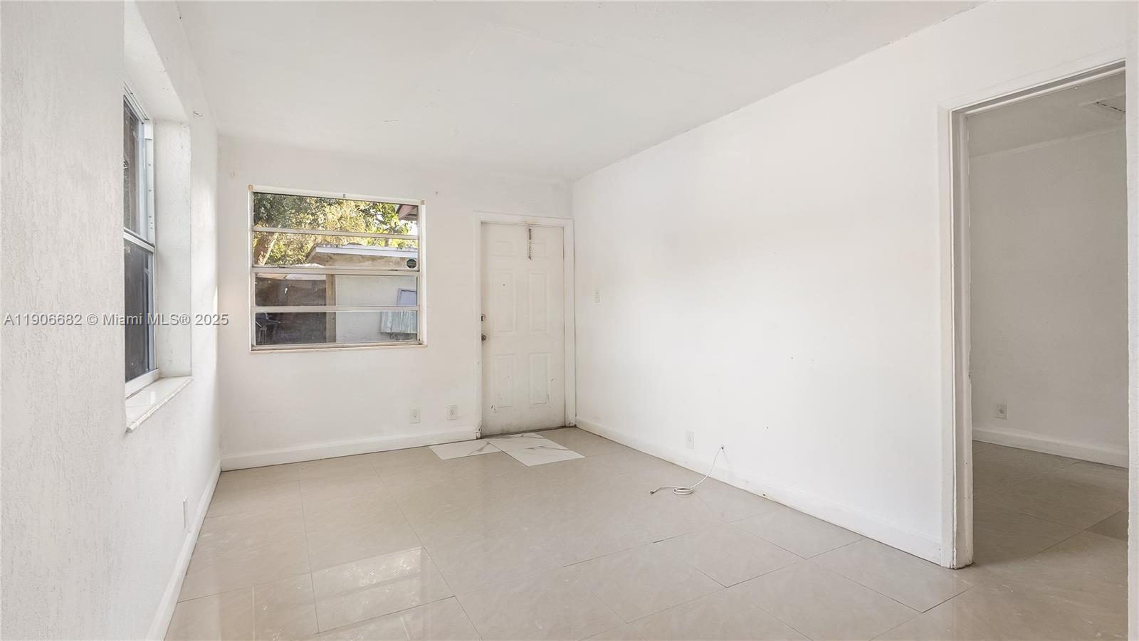 TOWN OF MODELO (DANIA) B- - Residential Income